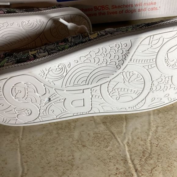 - NWT Bobs by Skechers beach bingo collection style Kitten bitten ladies… - Picture 8 of 10